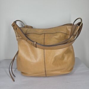 Hobo International Tan Brown Leather Shoulder Bag Pocket Adjustable Strap